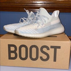 Yeezy 350 cloud white